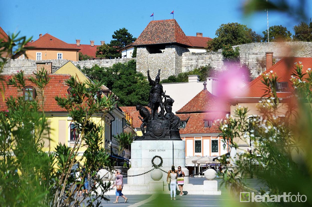 Netta Apartman Eger Kültér fotó